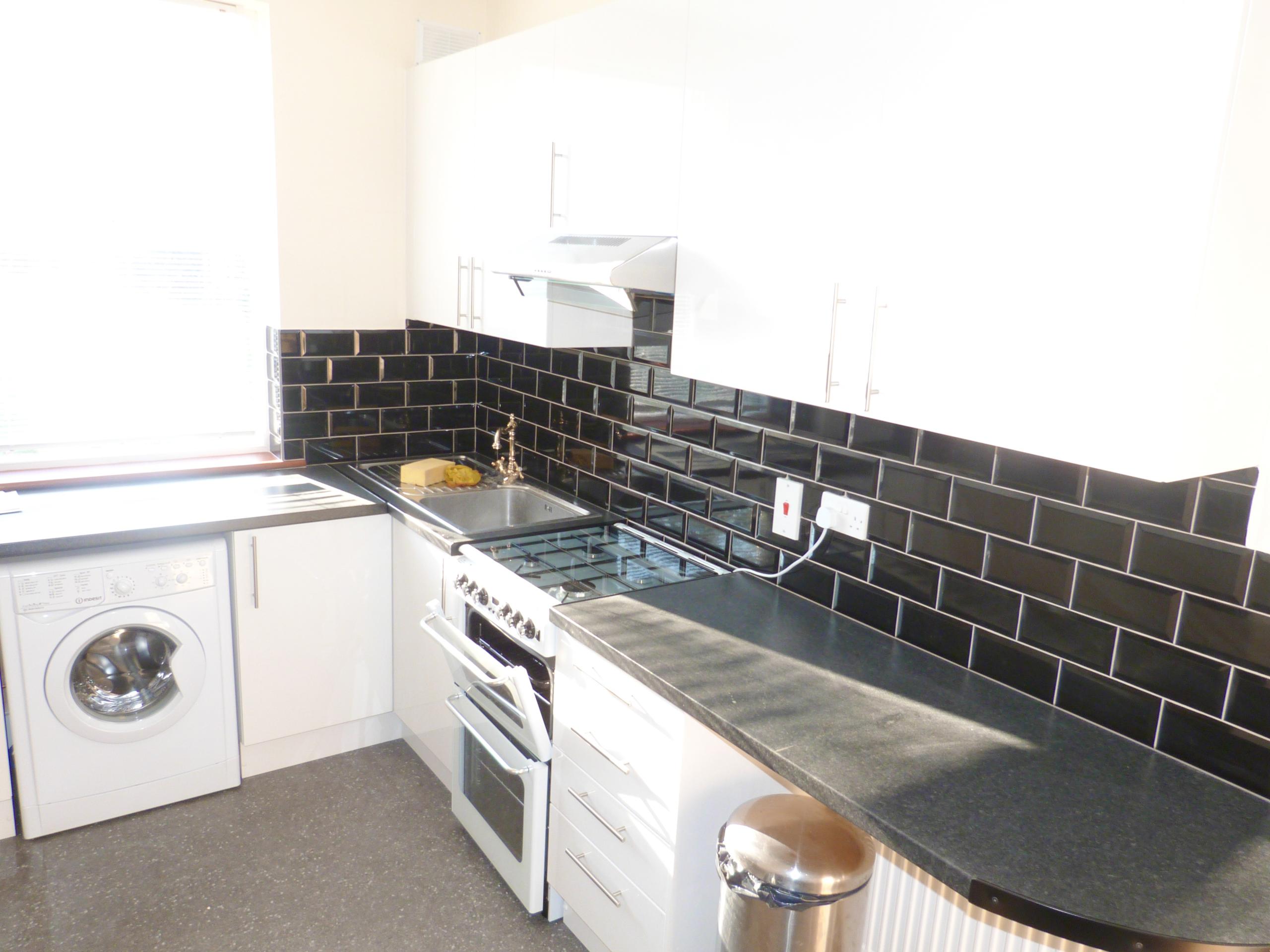 			NEW INSTRUCTION (Garden), 2 Bedroom, 1 bath, 1 reception Flat			 Leslie Road, EAST FINCHLEY N2