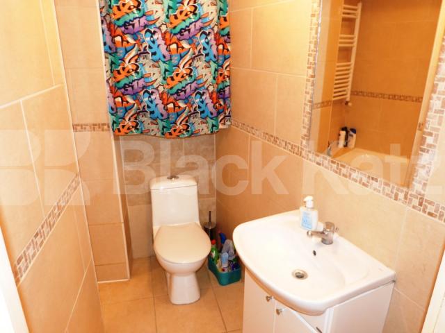 			Central location bargain price!, 2 Bedroom, 1 bath, 1 reception Flat			 Park Road, CROUCH END N8