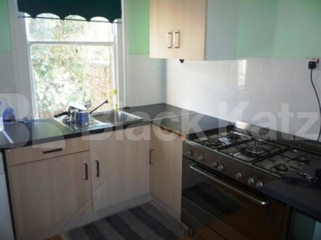 			3 Bedroom, 1 bath, 1 reception Flat			 White Hart Lane, Tottenham