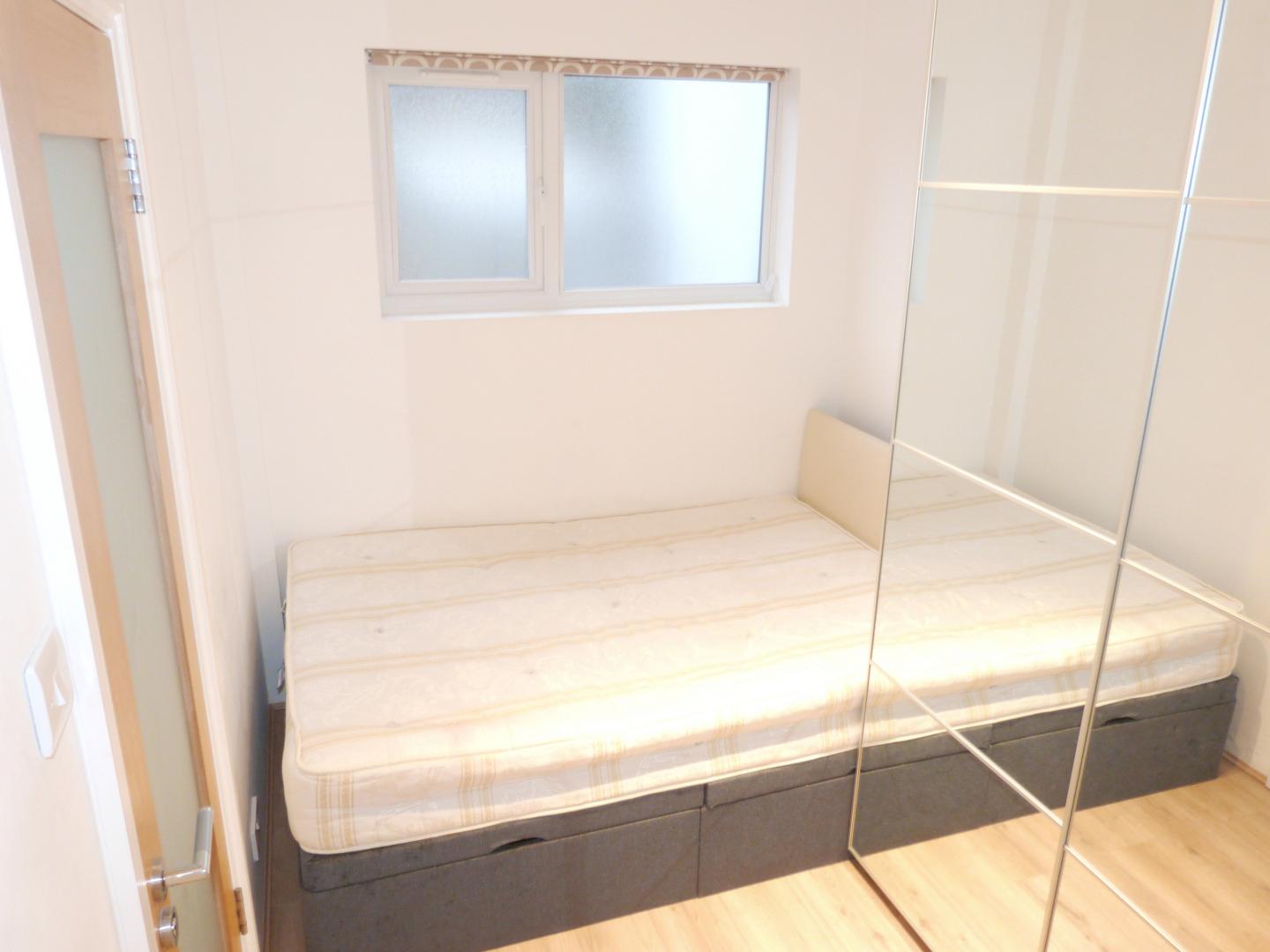 			NEW INSTRUCTION, Studio Apartment, 1 bath, 1 reception Apartment			 Thornton Avenue, CHISWICK / TURNHAM GREEN 