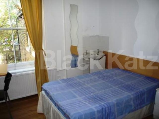 			3 Bedroom, 1 bath, 1 reception Flat			 White Hart Lane, Tottenham