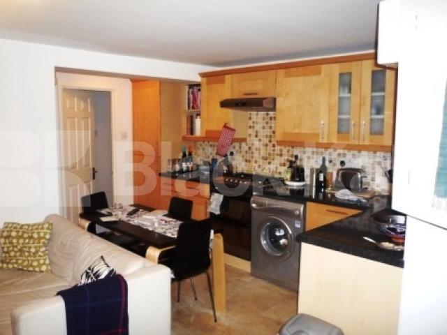 			1 Bedroom, 1 bath, 1 reception Flat			 Priory Avenue, CROUCH END N8