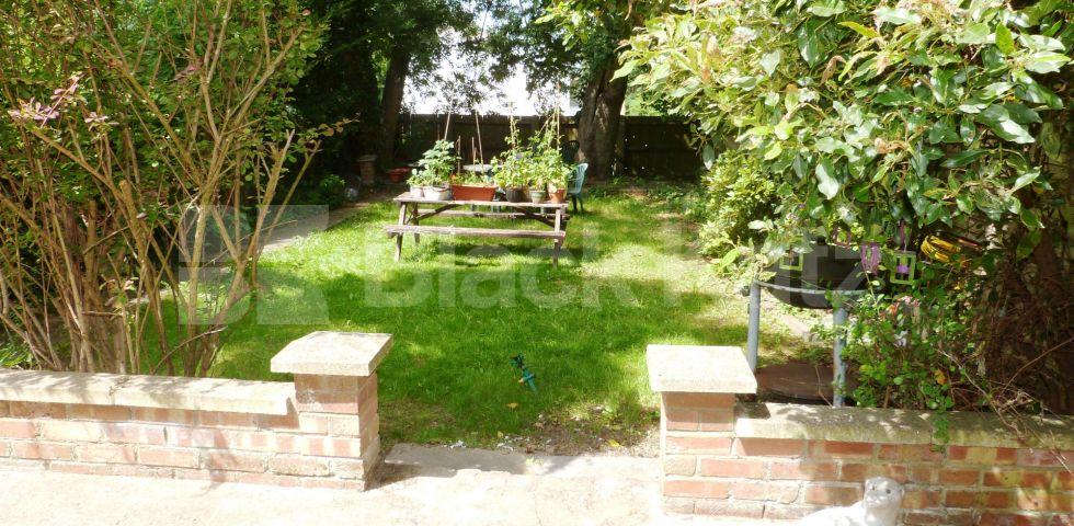 			Great 3 Bed Garden Flat !, 3 Bedroom, 1 bath, 1 reception Flat			 Kings Avenue, Muswell Hill