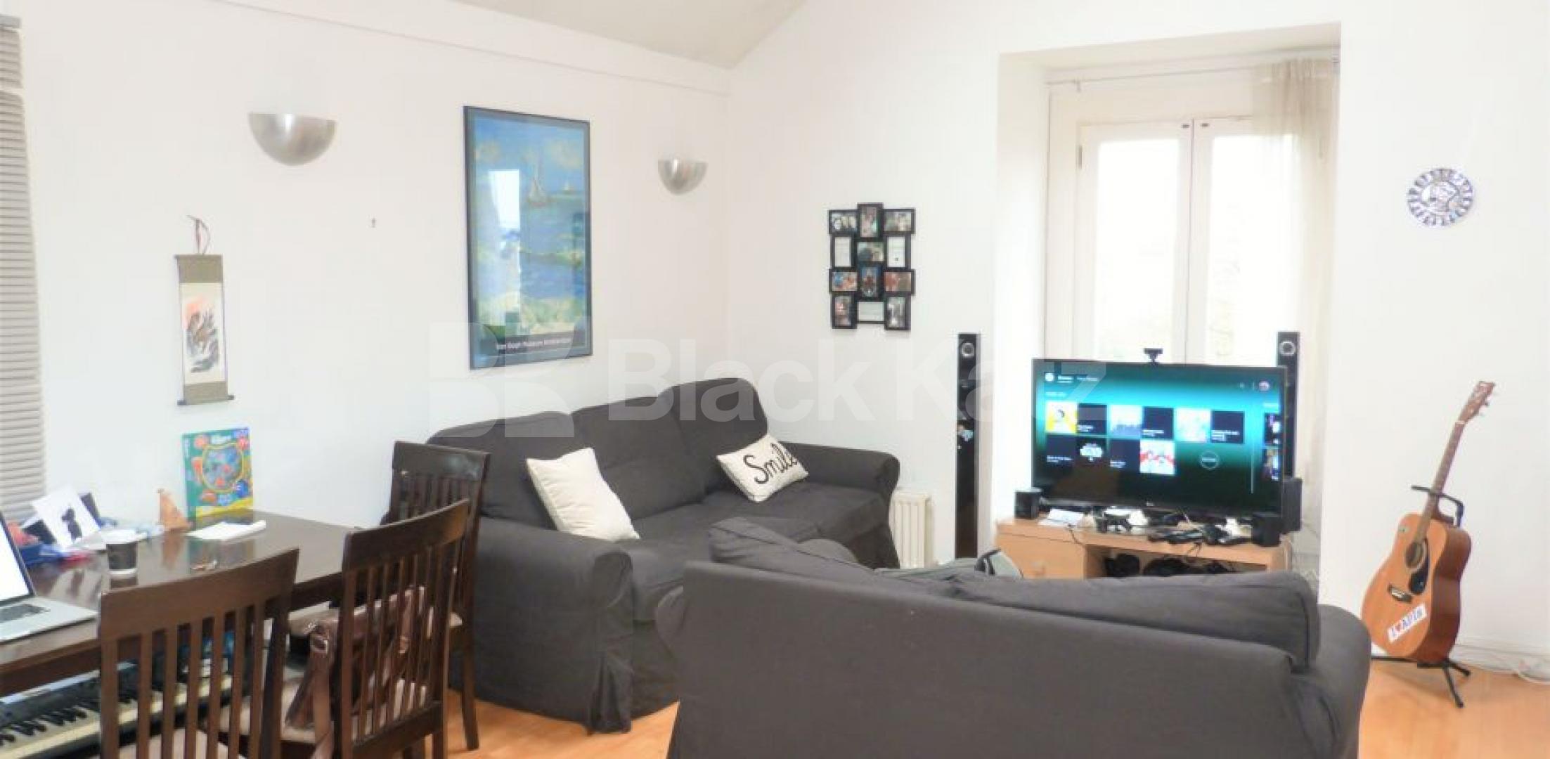 			NEW INSTRUCTION, 2 Bedroom, 1 bath, 1 reception Flat			 Chiswick High Road, Chiswick/Turnham Green