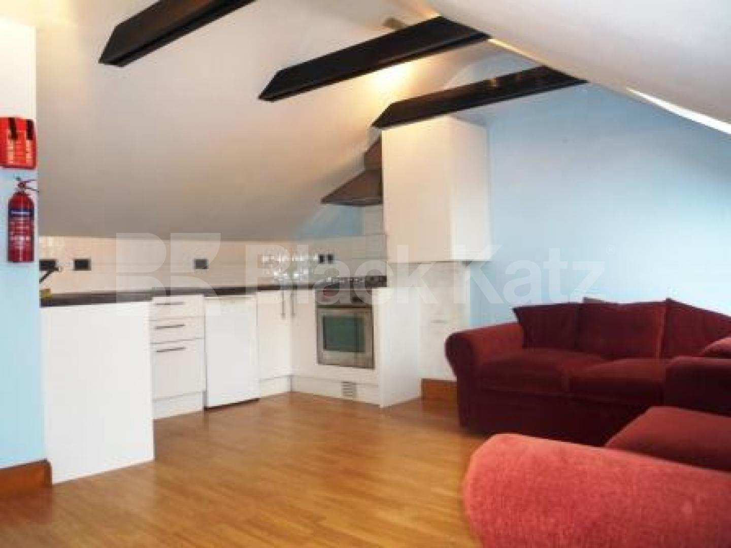 			2 Bedroom, 1 bath, 1 reception Flat			 Belmont Road, TURNPIKE LANE