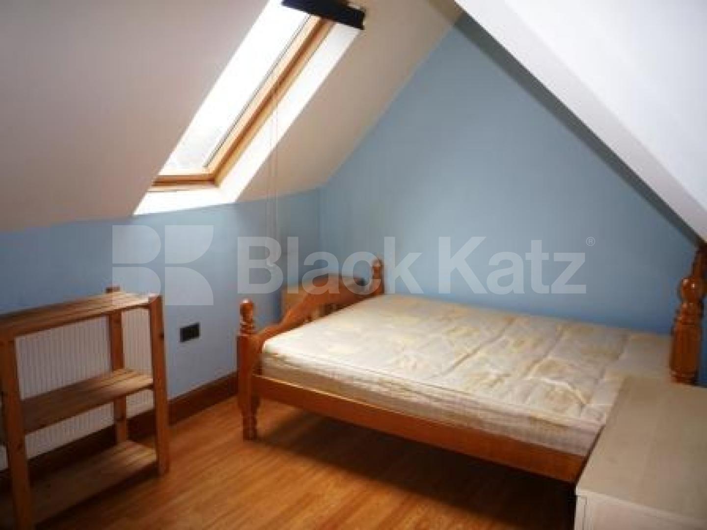 			2 Bedroom, 1 bath, 1 reception Flat			 Belmont Road, TURNPIKE LANE