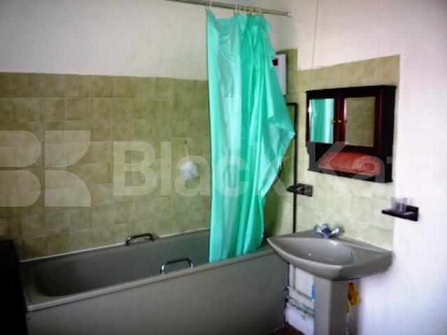 			3 Bedroom, 1 bath, 1 reception Flat			 Muswell Hill Broadway, MUSWELL HILL