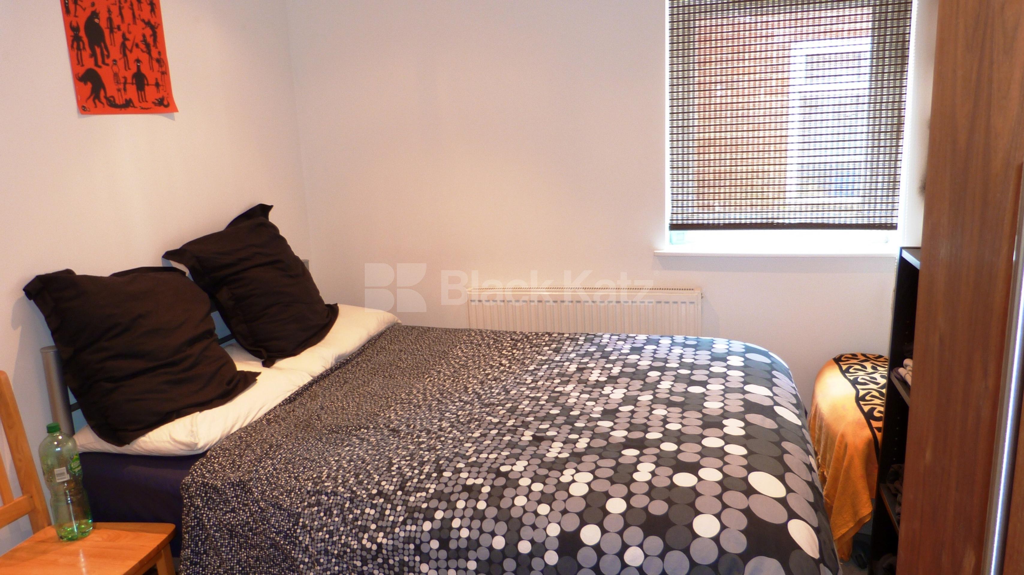 			1 Bedroom, 1 bath, 1 reception Flat			 Shaw Place, East Finchley N2