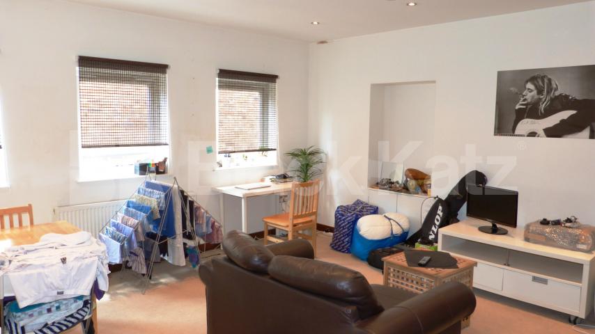 			1 Bedroom, 1 bath, 1 reception Flat			 Shaw Place, East Finchley