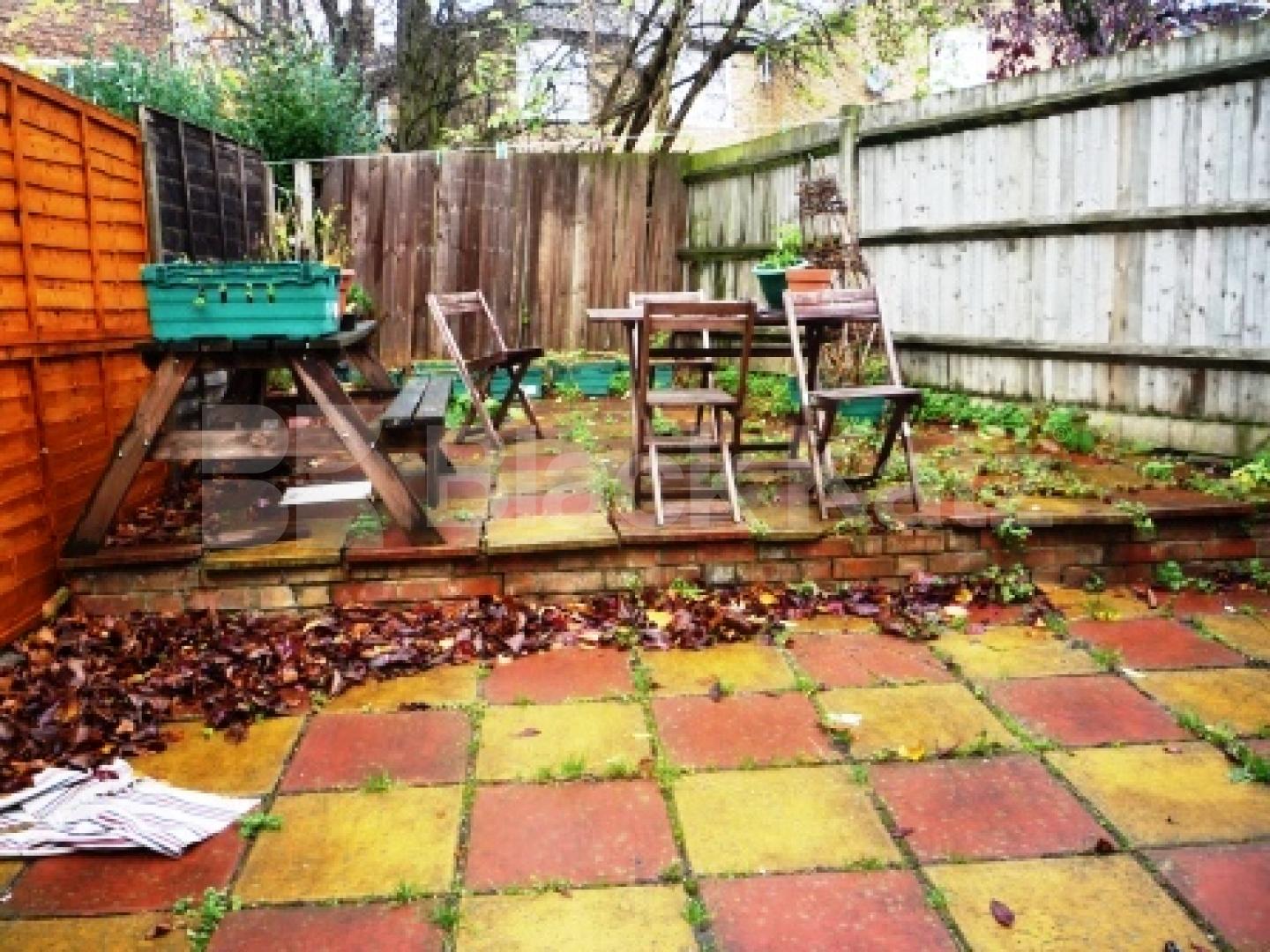 			4 Bedroom, 1 bath, 1 reception House			 Cranbrook Park, WOOD GREEN