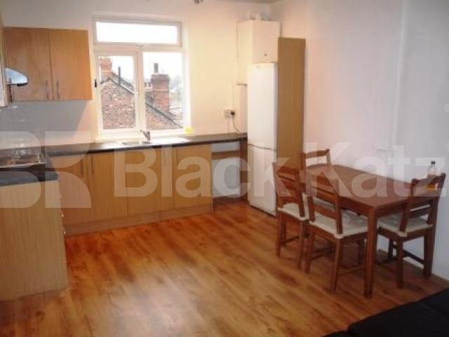 			3 Bedroom, 1 bath, 1 reception Flat			 Tottenham Lane, Crouch End