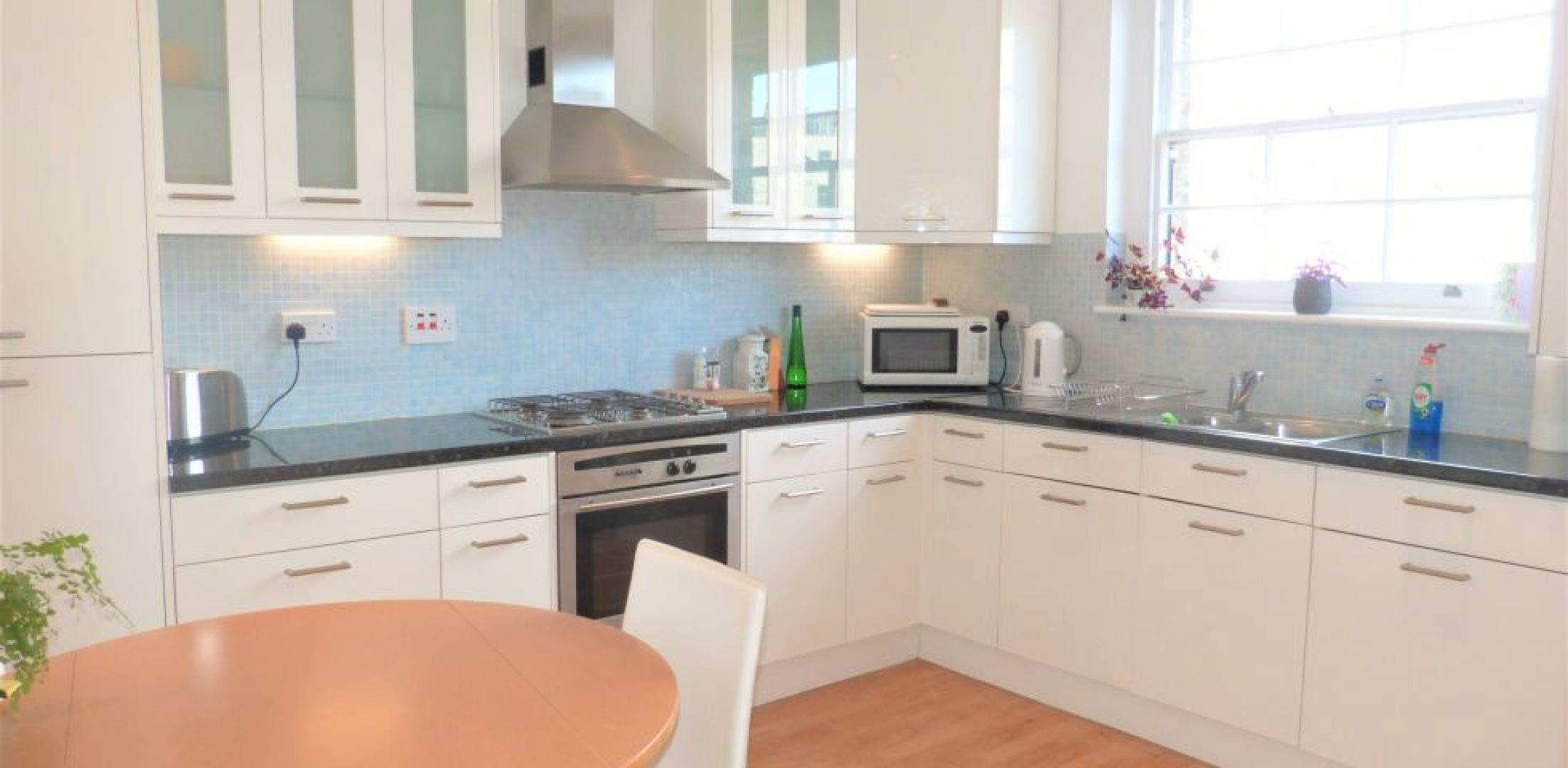 			NEW INSTRUCTION, 2 Bedroom, 1 bath, 1 reception Flat			 Bristol Gardens, MAIDA VALE/LITTLE VENICE