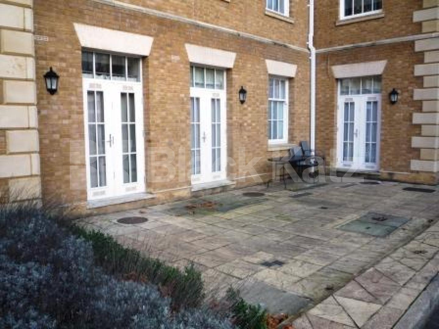 			1 Bedroom, 1 bath, 1 reception Serviced Apartments			 Princess Park Manor, Princess Park Manor
