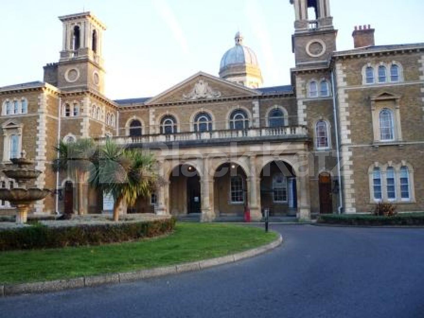 			1 Bedroom, 1 bath, 1 reception Serviced Apartments			 Princess Park Manor, Princess Park Manor