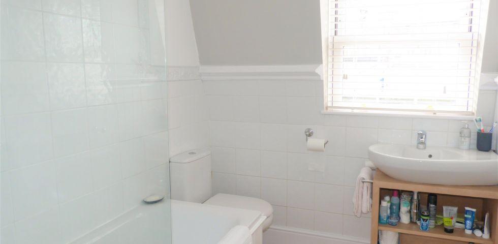 			NEW INSTRUCTION, 2 Bedroom, 1 bath, 1 reception Flat			 Bristol Gardens, MAIDA VALE/LITTLE VENICE