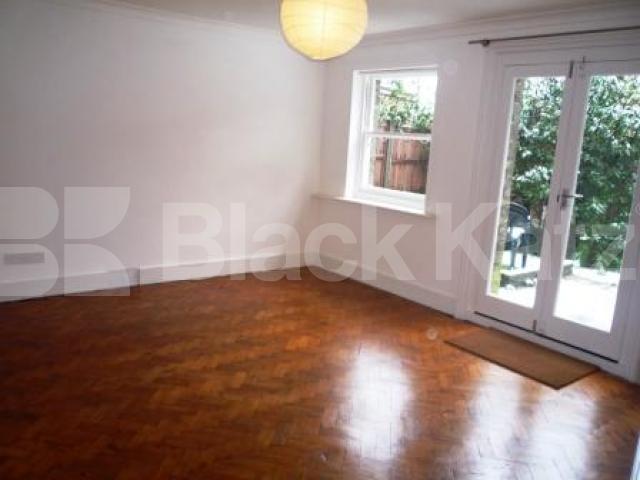 			COLERIDGE CATCHMENT AREA, 3 Bedroom, 1 bath, 1 reception Ground Floor Flat			 Crescent Road, CROUCH END