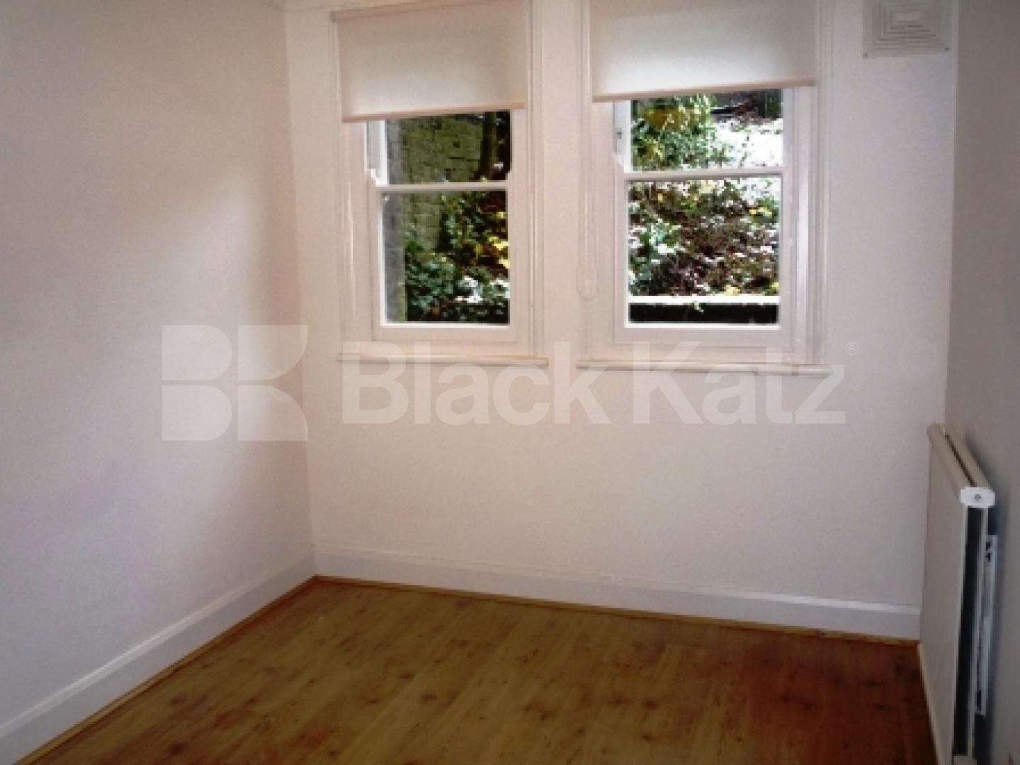 			COLERIDGE CATCHMENT AREA, 3 Bedroom, 1 bath, 1 reception Ground Floor Flat			 Crescent Road, CROUCH END