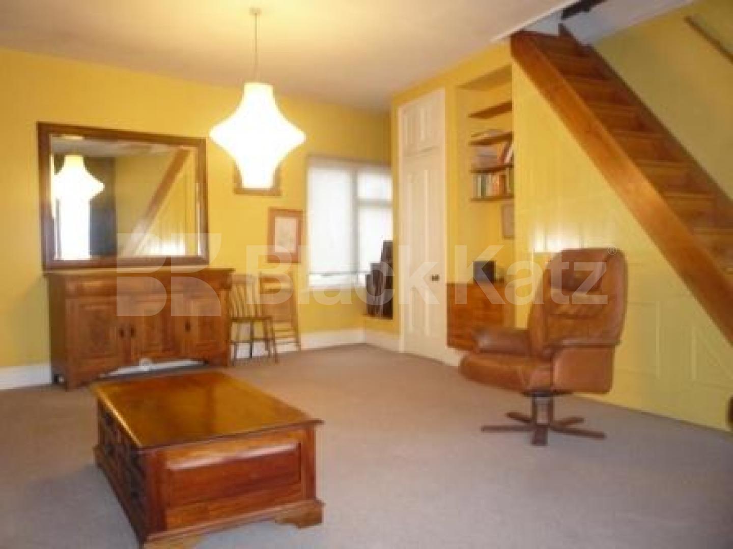 			Available early February, 3 Bedroom, 1 bath, 1 reception Flat			 Muswell Hill Broadway, Muswell Hill