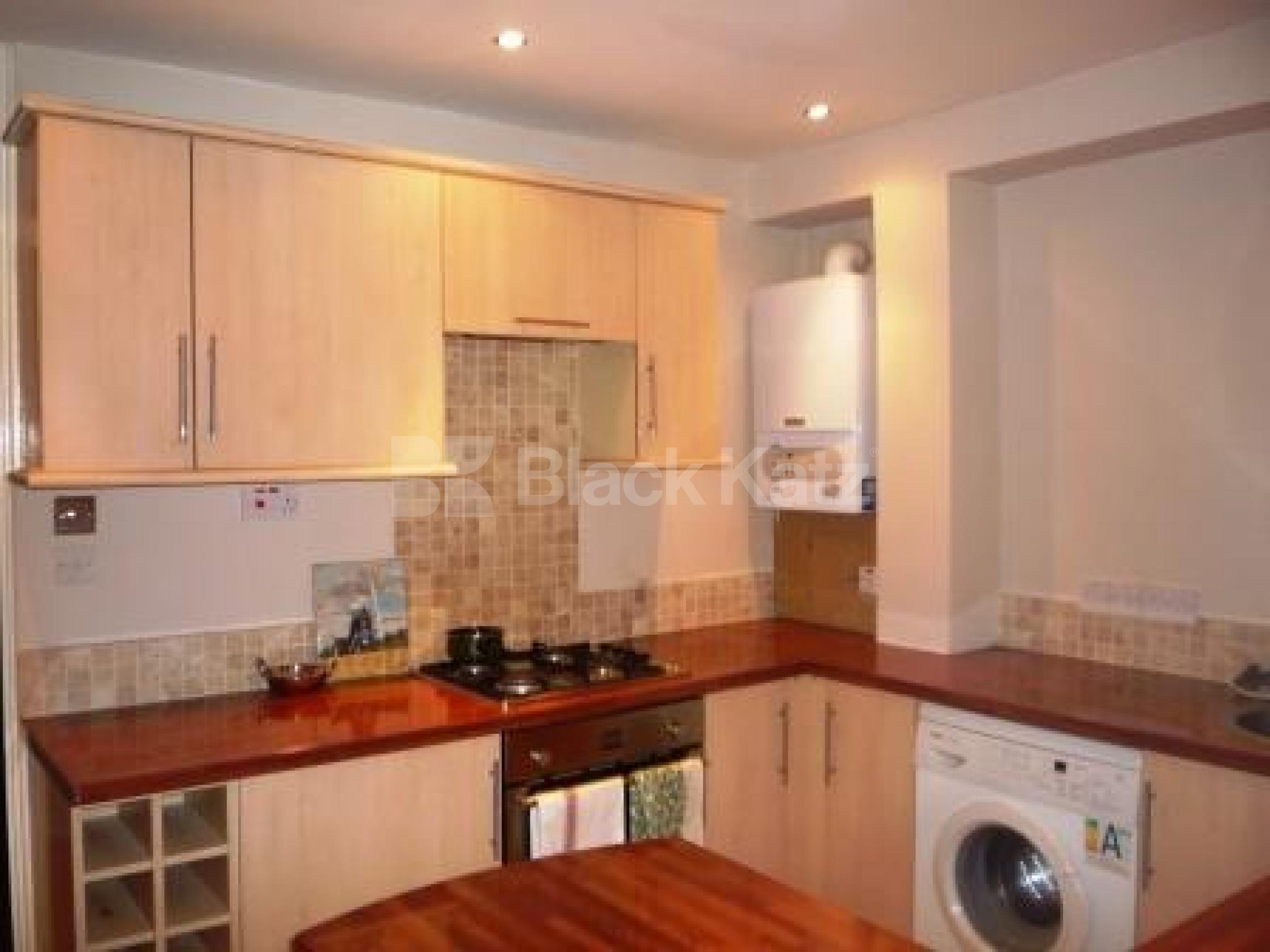 			2 Bedroom, 1 bath, 1 reception Ground Floor Flat			 Ballards Lane, North Finchley N3
