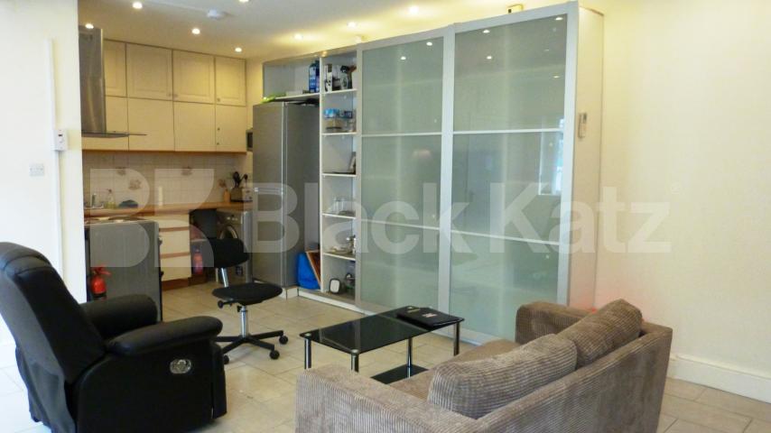 			New Instruction, 1 Bedroom, 1 bath, 1 reception Flat			 Fairfax Mews, Harringay