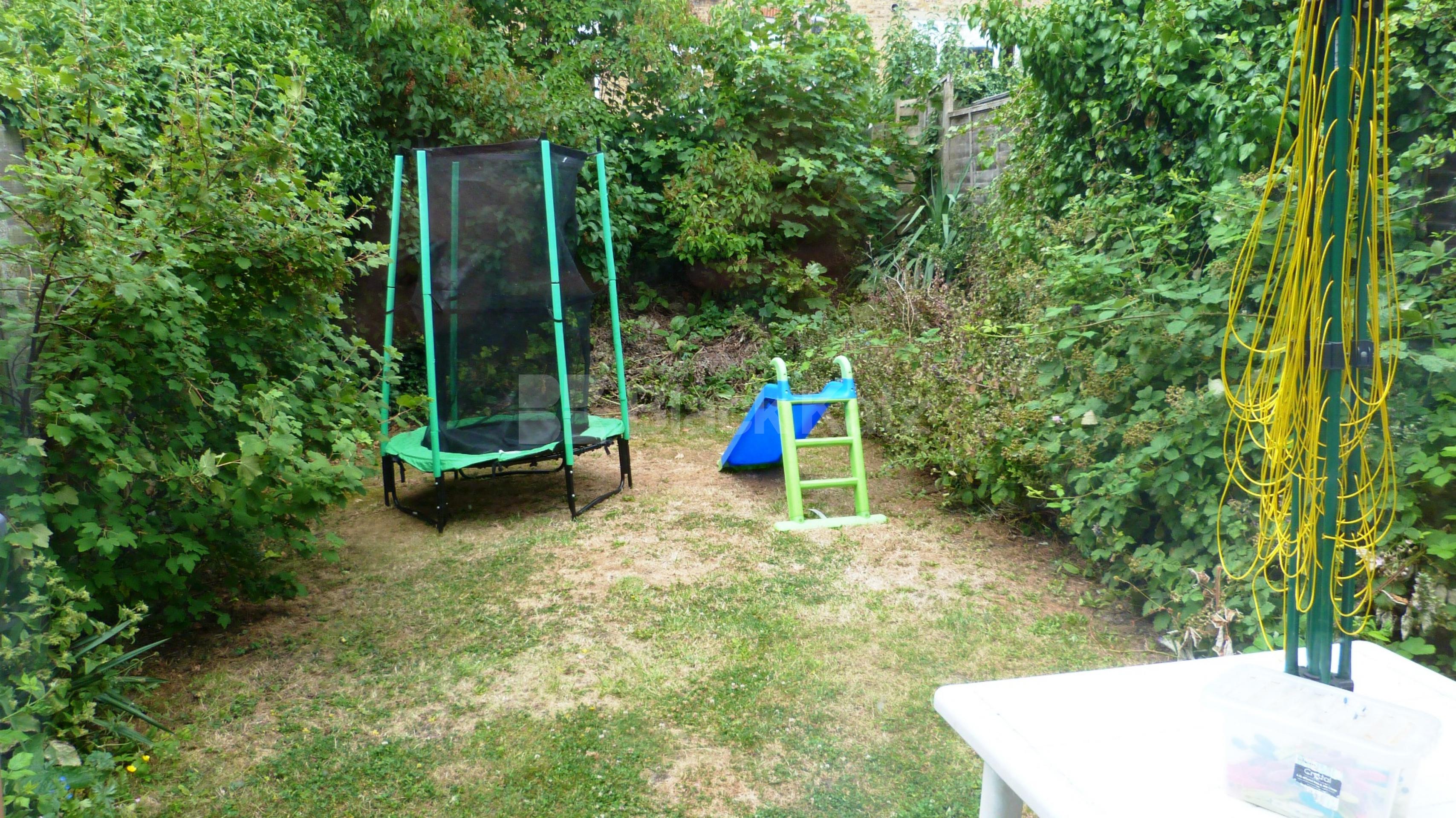 			2 Bedroom, 1 bath, 1 reception Ground Floor Flat			 Inderwick road, Crouch End N8