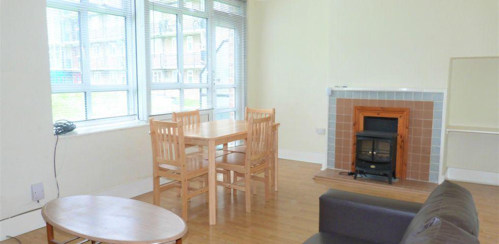 			NEW INSTRUCTION, 3 Bedroom, 1 bath, 1 reception Flat			 Mortimer Crescent , KILBURN / MAIDA VALE