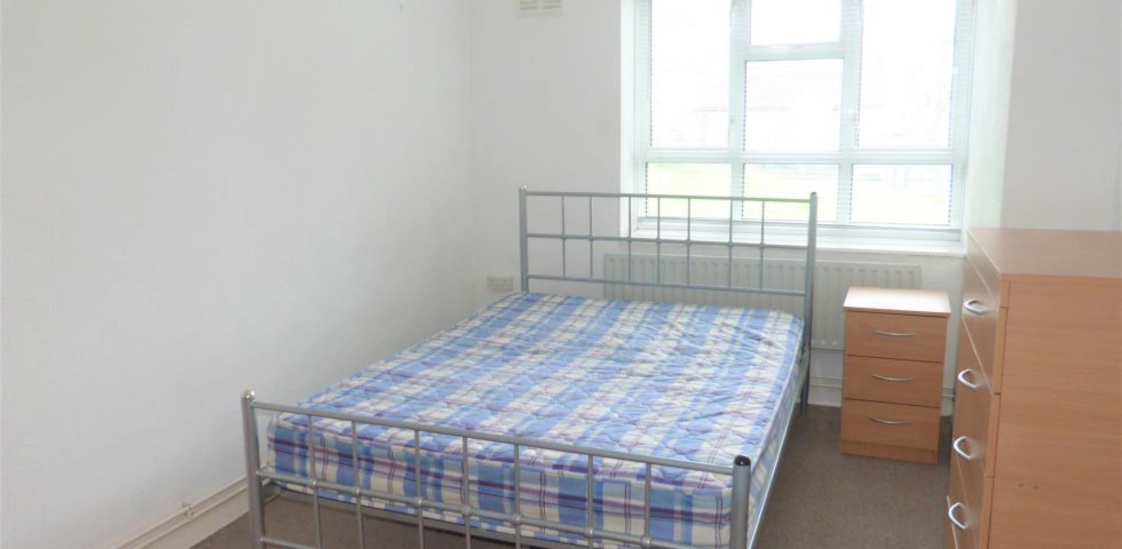 			NEW INSTRUCTION, 3 Bedroom, 1 bath, 1 reception Flat			 Mortimer Crescent , KILBURN / MAIDA VALE