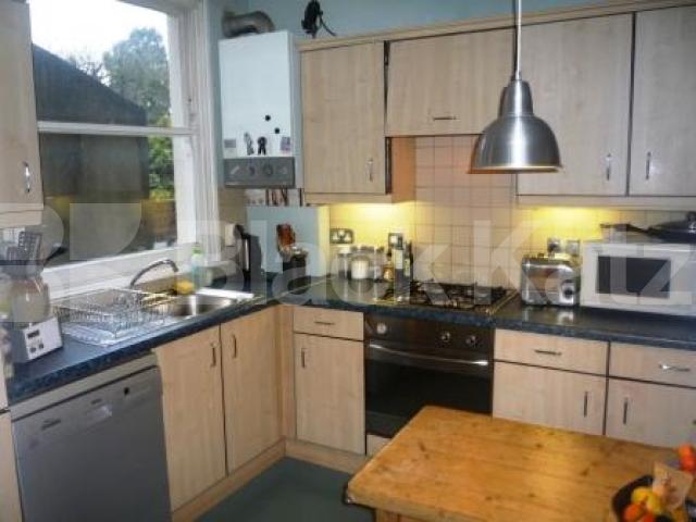 			2 Bedroom, 1 bath, 1 reception Flat			 Ferme Park Road, Crouch End