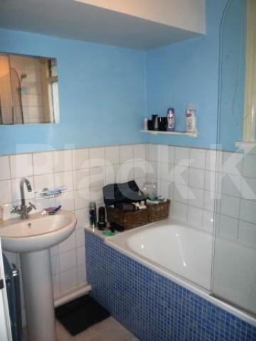 			2 Bedroom, 1 bath, 1 reception Flat			 Ferme Park Road, Crouch End