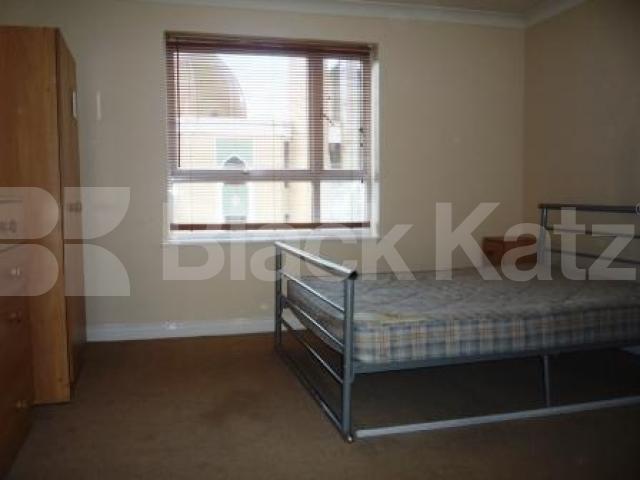 			Available Start of August!, 2 Bedroom, 1 bath, 1 reception Flat			 Wightman road, HORNSEY N8