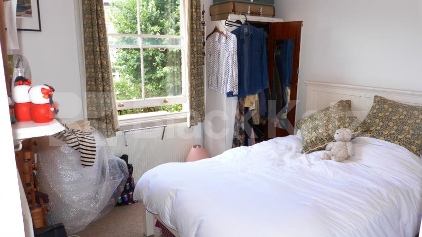 			NEW INSTRUCTION!, 2 Bedroom, 1 bath, 1 reception Flat			 Drylands Road, CROUCH END N8