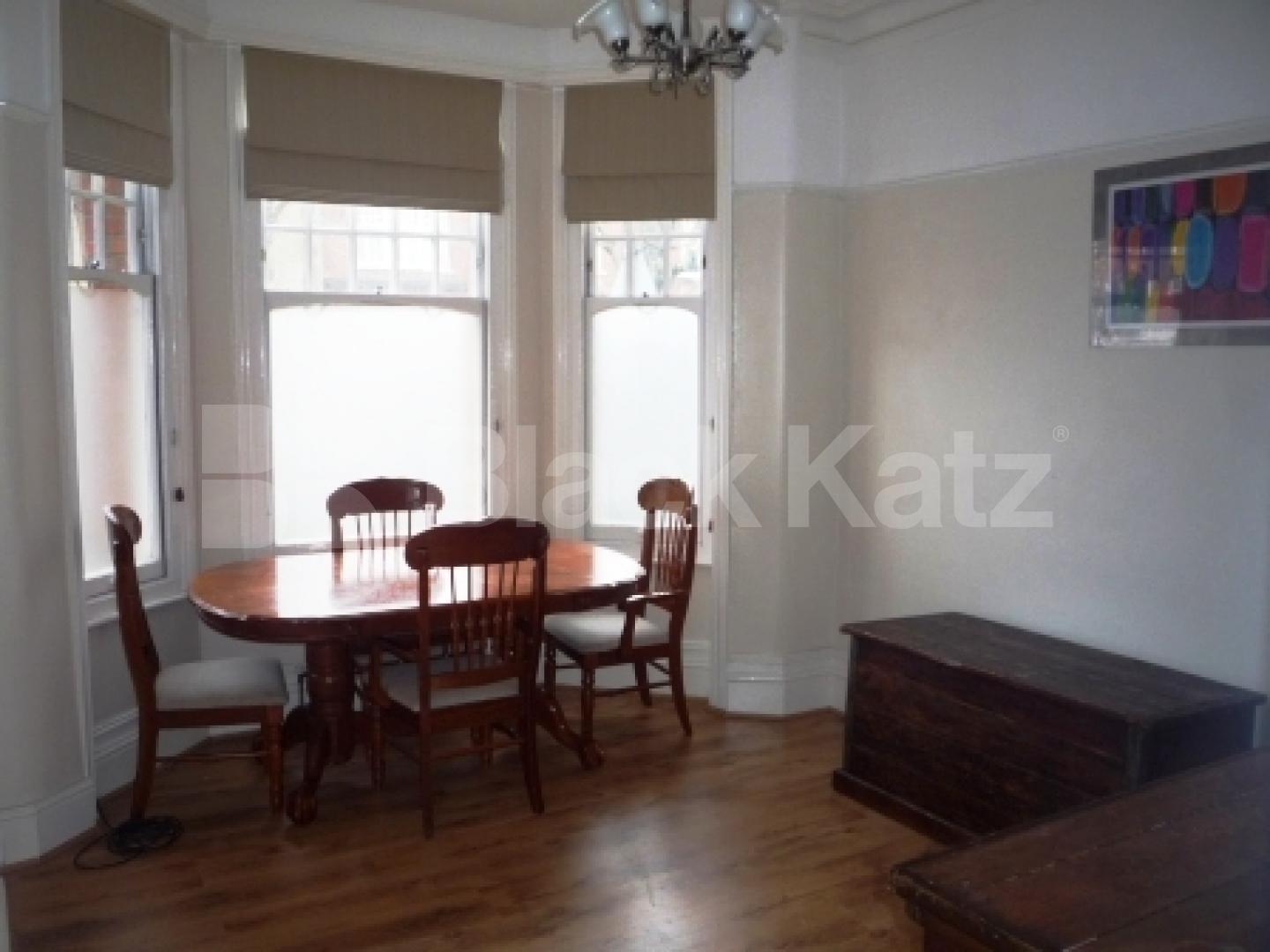 			FORTISMERE CATCHMENT!!, 3 Bedroom, 1 bath, 1 reception Flat			 Queens Avenue, MUSWELL HILL