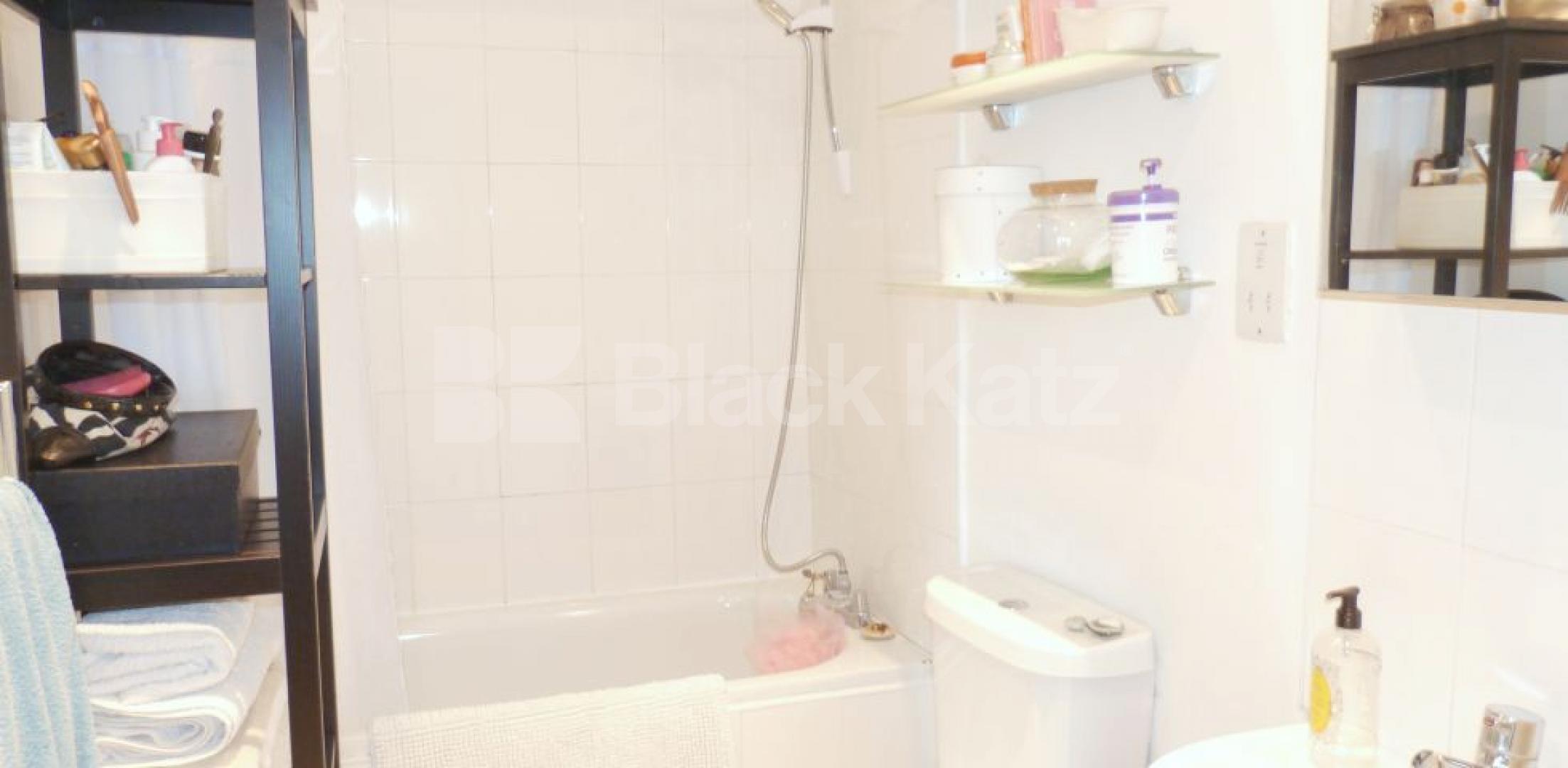 			UNDER OFFER , 1 Bedroom, 1 bath, 1 reception Apartment			 Goldhawk Road , SHEPHERDS BUSH