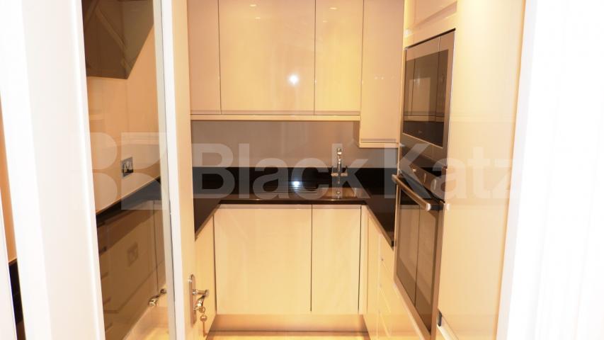 			2 Bedroom, 1 bath, 1 reception Flat			 Wolseley Road, Crouch End