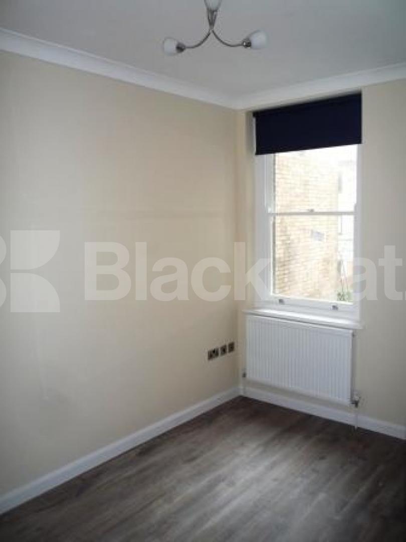			2 Bedroom, 1 bath, 1 reception Flat			 Middle Lane, CROUCH END