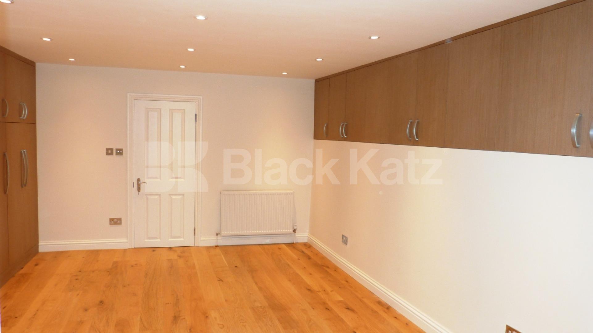 			2 Bedroom, 1 bath, 1 reception Flat			 Wolseley Road, Crouch End