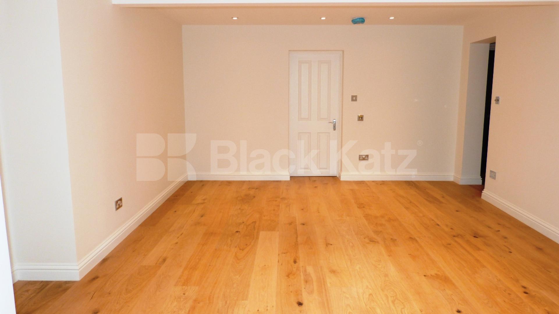 			2 Bedroom, 1 bath, 1 reception Flat			 Wolseley Road, Crouch End