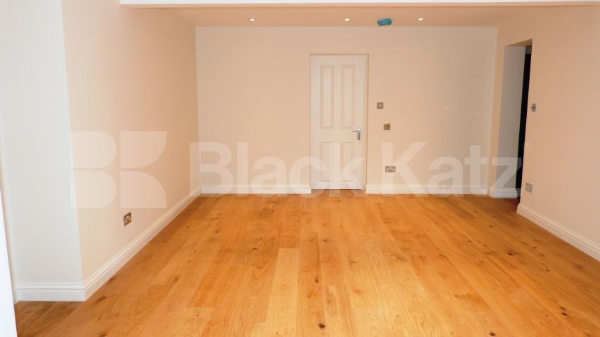 			2 Bedroom, 1 bath, 1 reception Flat			 Wolseley Road, Crouch End