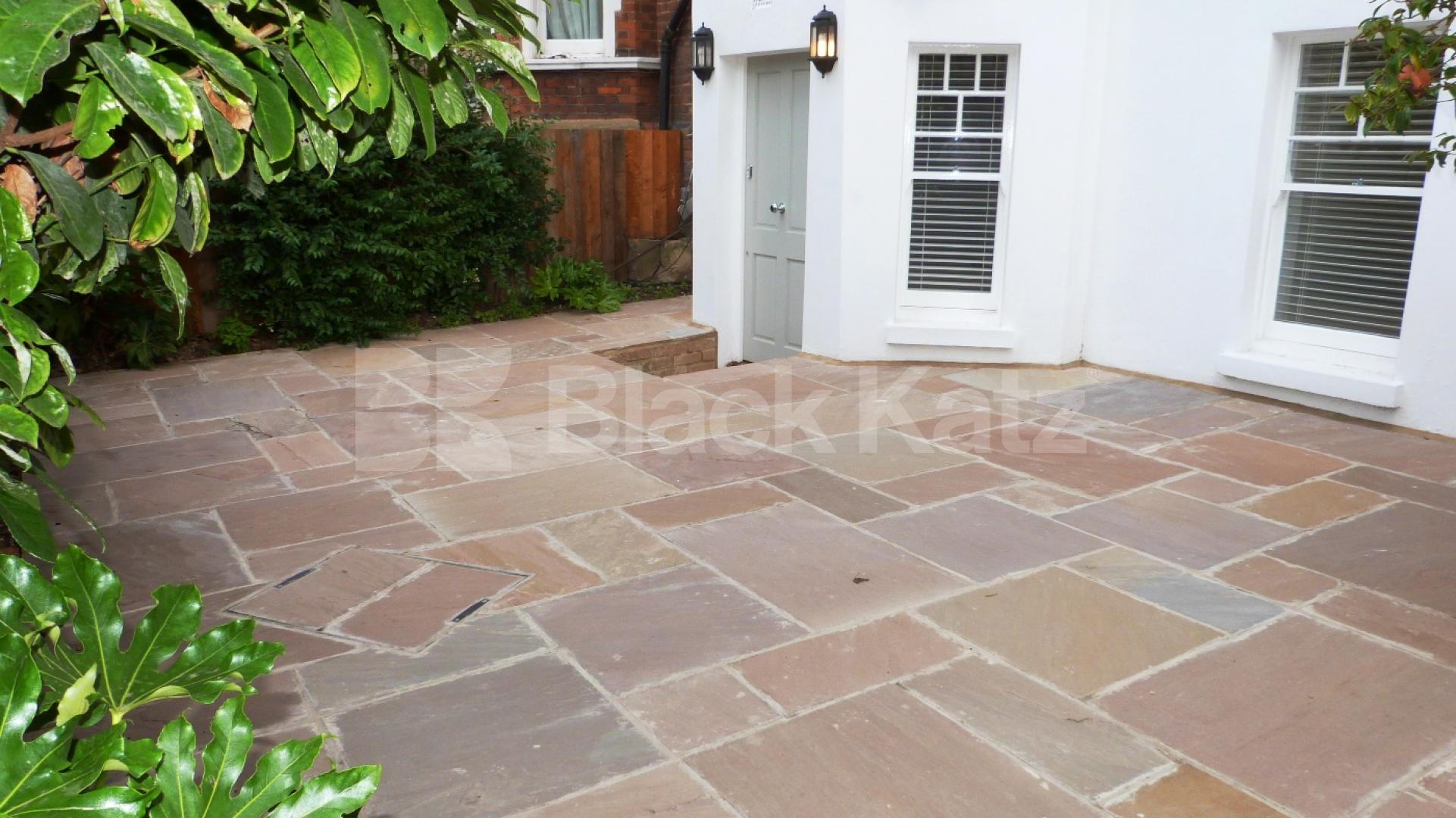 			2 Bedroom, 1 bath, 1 reception Flat			 Wolseley Road, Crouch End