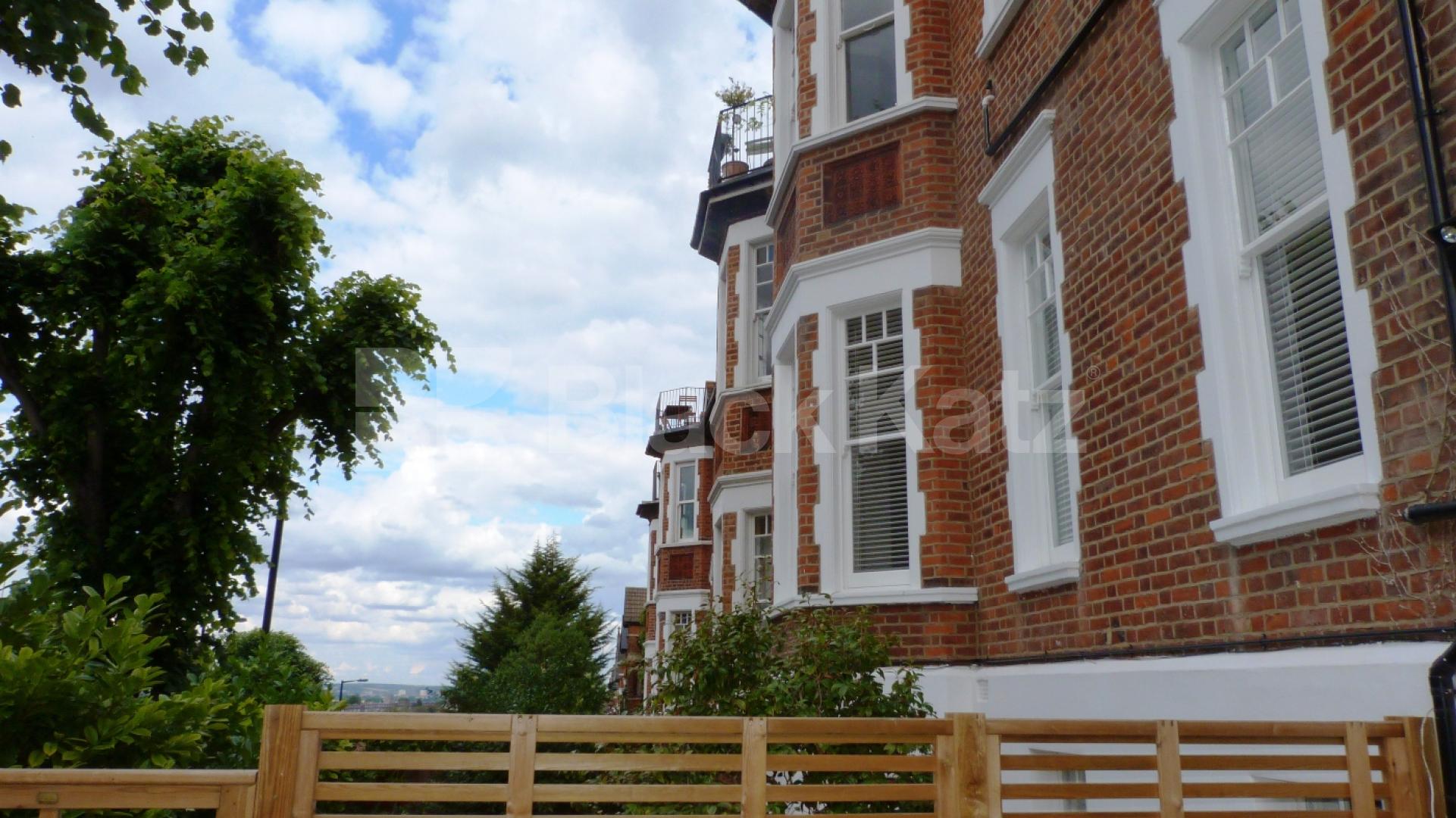 			2 Bedroom, 1 bath, 1 reception Flat			 Wolseley Road, Crouch End