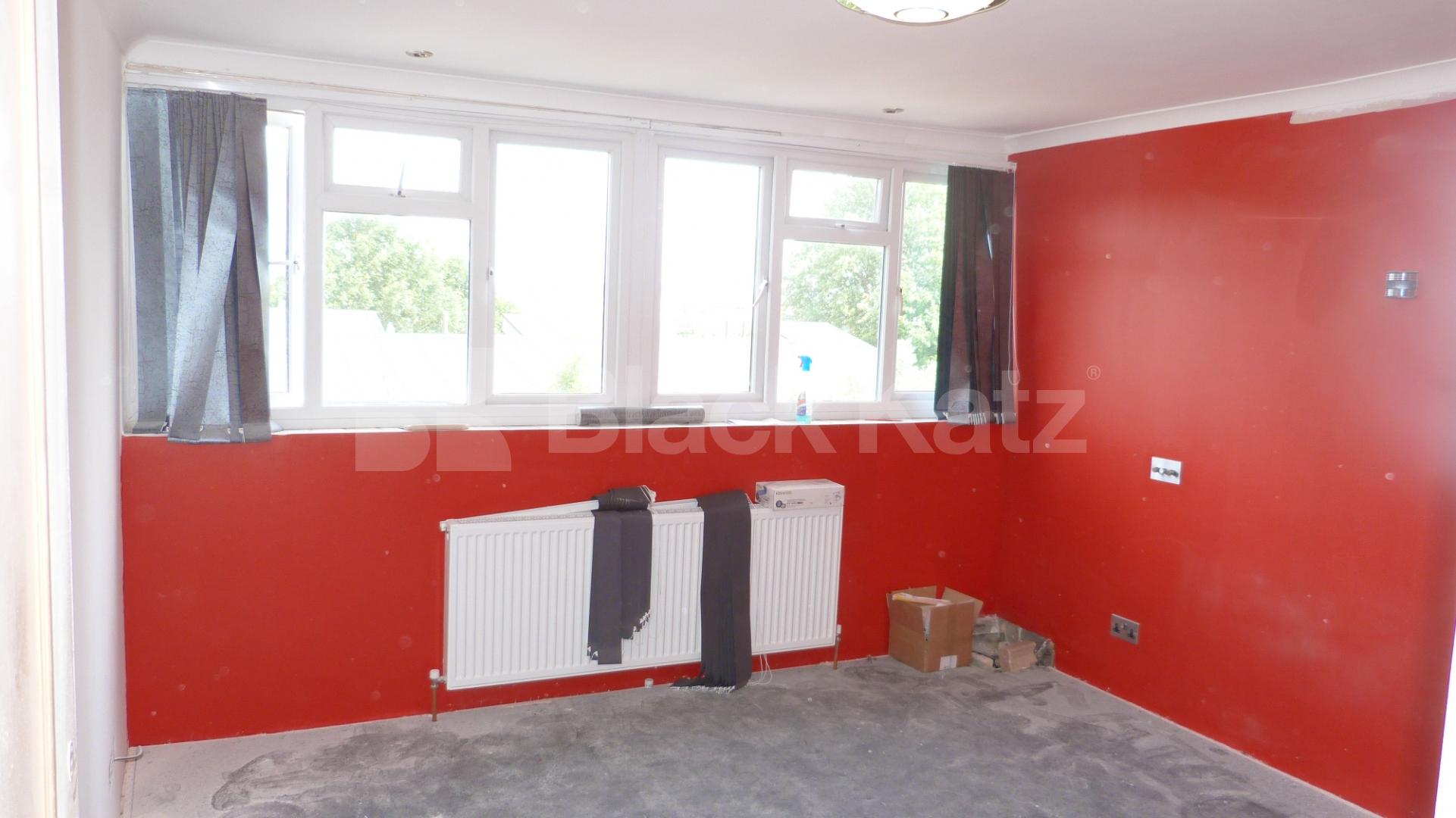 			3 Bedroom, 1 bath, 1 reception House			 Minster Walk, Crouch End