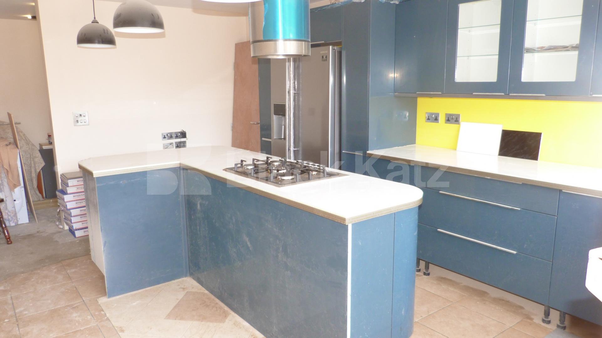 			3 Bedroom, 1 bath, 1 reception House			 Minster Walk, Crouch End