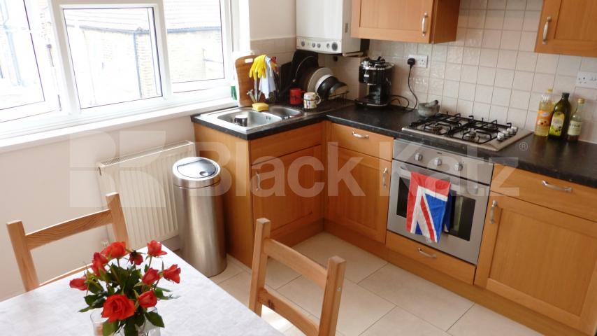 			1 Bedroom, 1 bath, 1 reception Flat			 Turnpike Lane, Hornsey