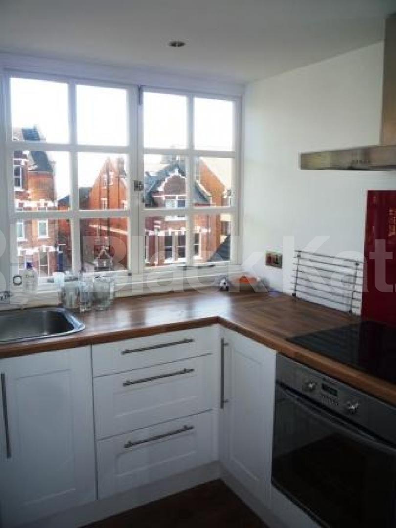 			LET, 2 Bedroom, 1 bath, 1 reception Flat			 Coolhurst Road, CROUCH END