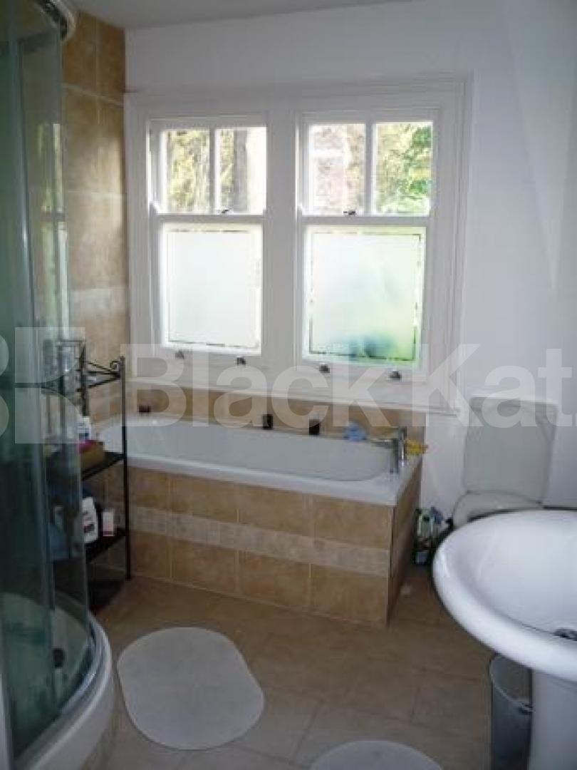 			LET, 2 Bedroom, 1 bath, 1 reception Flat			 Coolhurst Road, CROUCH END