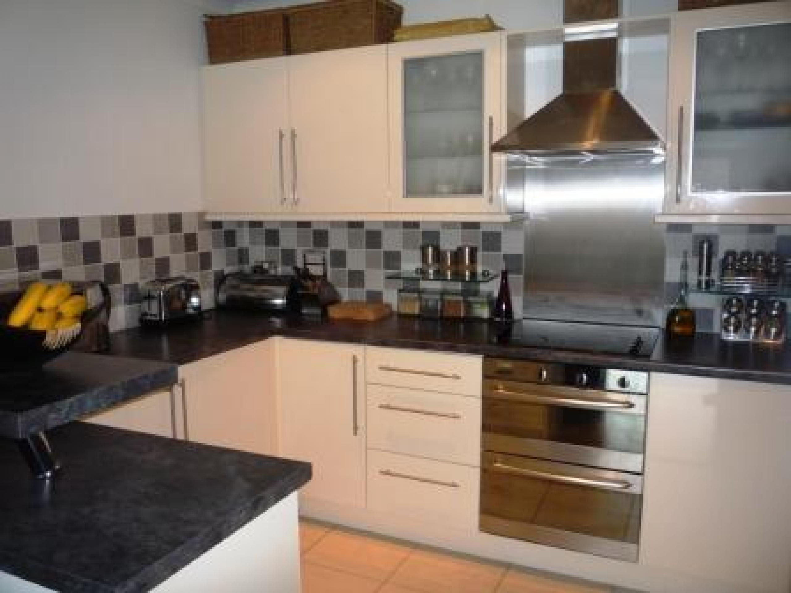 			2 Bedroom, 1 bath, 1 reception Apartment			 Northpoint, CROUCH END N8