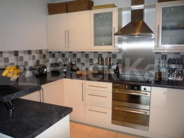 			2 Bedroom, 1 bath, 1 reception Apartment			 Northpoint, CROUCH END