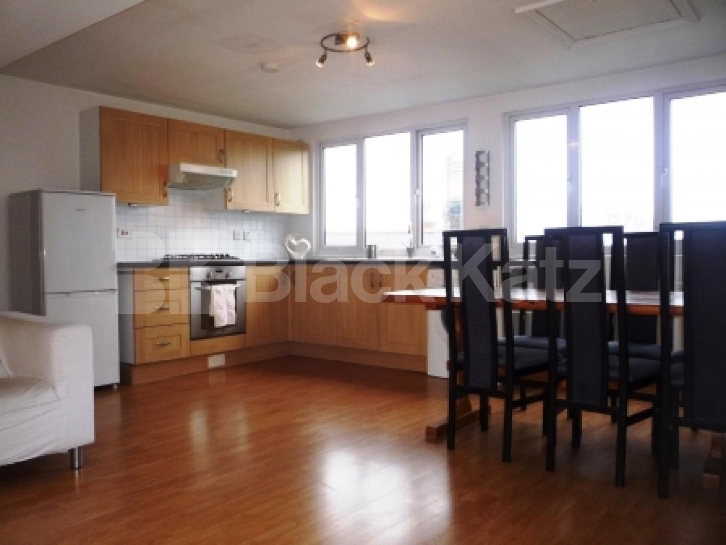 			INCLUDES ALL BILLS!, 2 Bedroom, 1 bath, 1 reception Flat			 Muswell Avenue, MUSWELL HILL