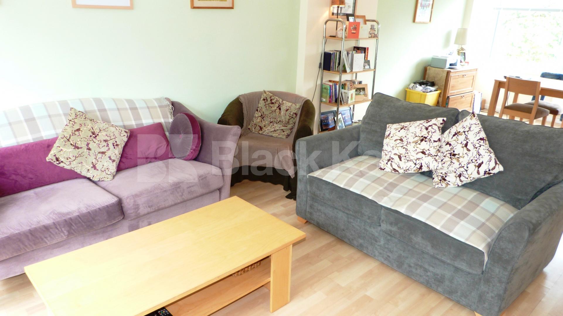 			1 Bedroom, 1 bath, 1 reception Flat			 Colney Hatch Lane, MUSWELL HILL
