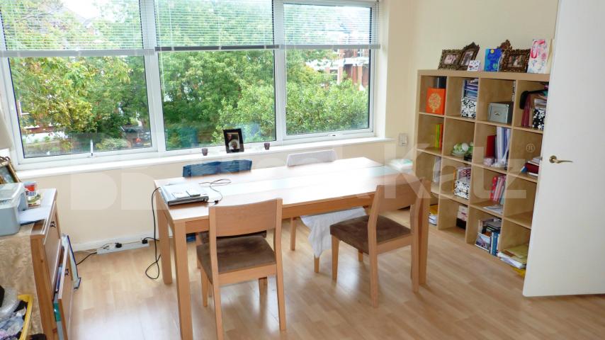 			1 Bedroom, 1 bath, 1 reception Flat			 Colney Hatch Lane, MUSWELL HILL